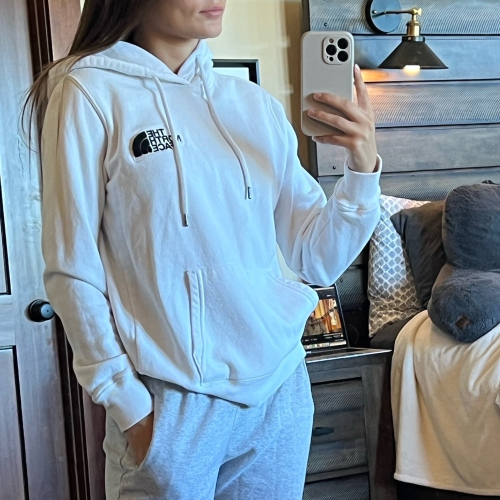 White NorthFace Hoodie